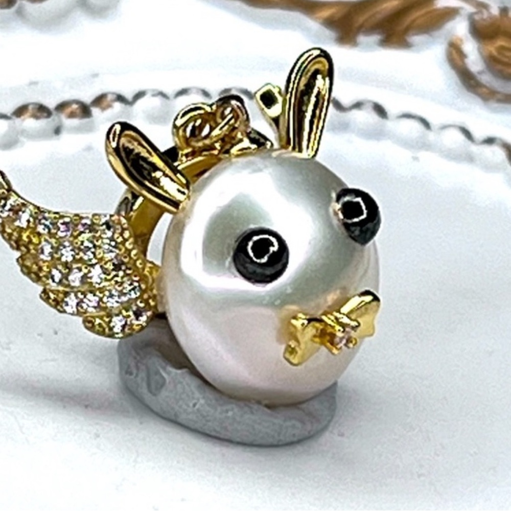 Mr. Bat Akoya Pearl Pendant - Picture 2 of 3
